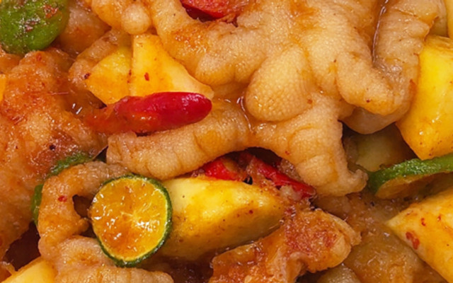 BiteChick - Chân Gà Sốt Thái & Chân Gà Sả Tắc