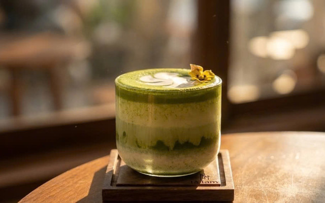 Là Lam Coffee & Tea