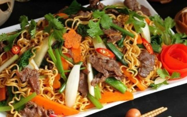 Cô Tâm - Bánh Mì, Mì Xào & Cafe