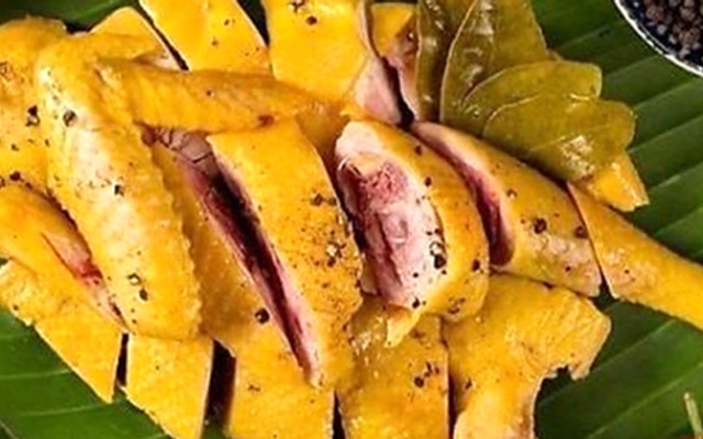 Gà Ủ Muối Deli - Quận 3