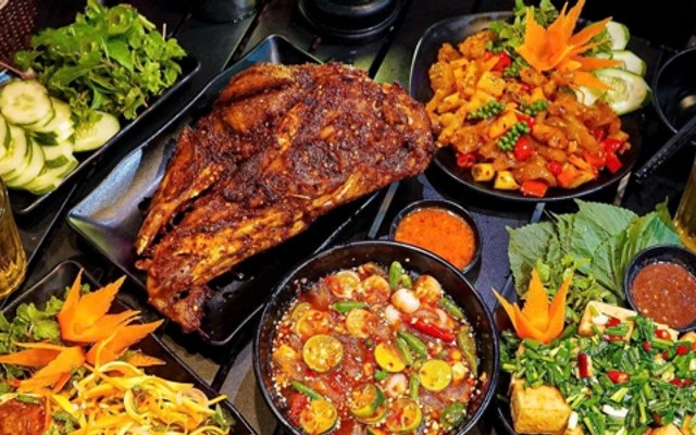 BeerChill Yna Chằng - Lẩu Sườn Bò Kim Chi, Nhậu Đêm & Nướng Đường Phố - 218 Nguyễn Công Hãng
