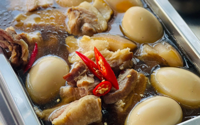 Chú Lùn - Cơm Văn Phòng & Cơm Tấm - Chợ Bình Triệu