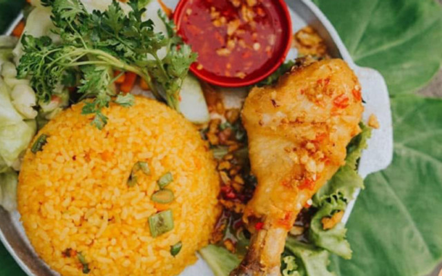 Cơm Gà Hội An & Sườn Rim Me - Thuận An