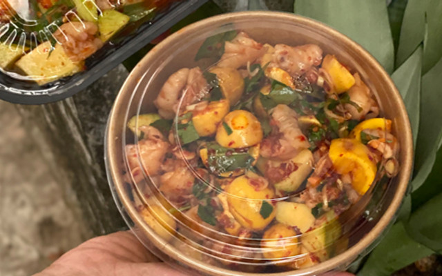 Quán Nhà LiTy - Chân Gà Và Mì Trộn