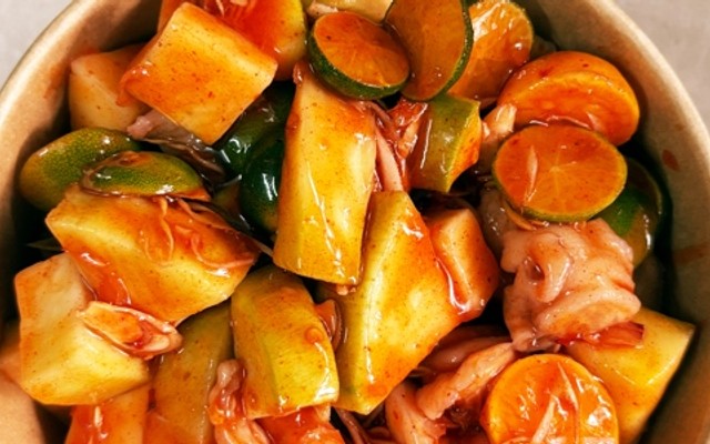 Chân Gà Sốt Thái Kim Ngân