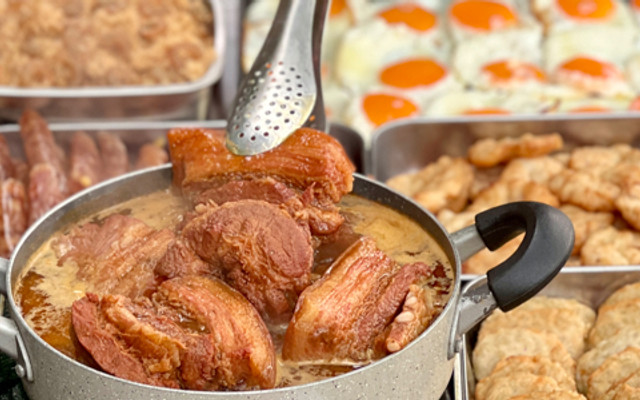 A XÔI - XÔI TÔM MẶN XÁ XÍU - 27 HUỲNH THÚC KHÁNG