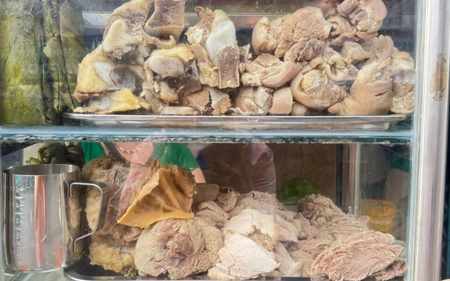 Bún Bò Huế O Trúc - Cô Giang