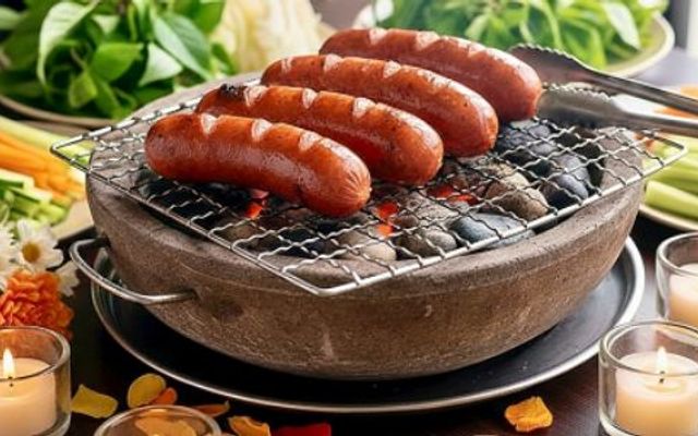 Lạp Xưởng Nướng Đá Siêu Thơm Ngon - Trịnh Thị Dối