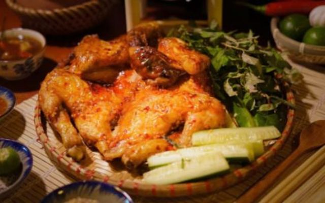 Đệ Nhất - Gà Nướng Mắm Nhĩ - 45 Nguyễn Tự Tân