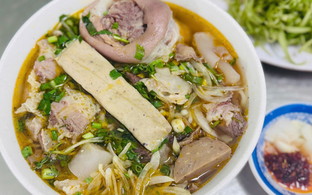 Di Nga - Bún Bò Huế