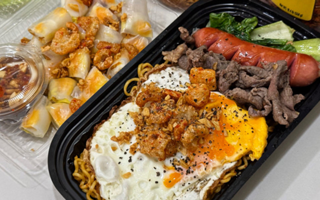 Cái Tiệm Ăn Vặt 24/7 - Đoàn Văn Bơ