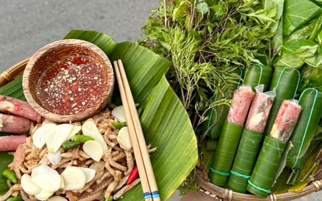 Bì Tỏi Cuộn Rau - Bì Tỏi - Hùng Vương