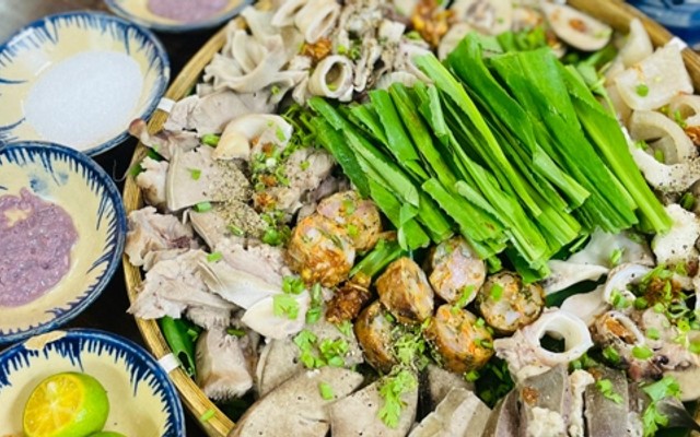 Cháo Lòng Tô Đèn Dầu - Gò Vấp