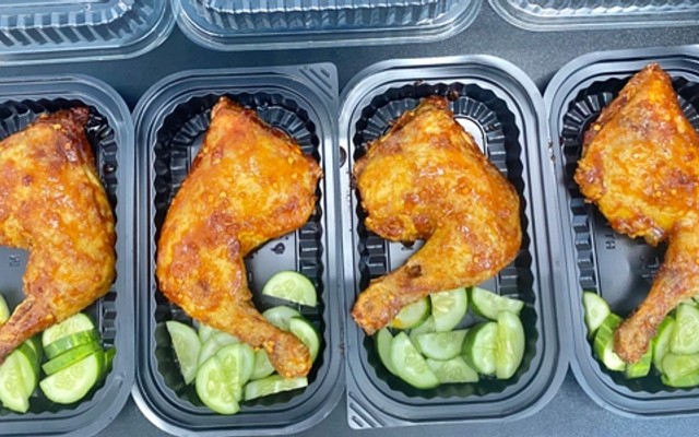 Pizza & Gà Sốt Mai Mai