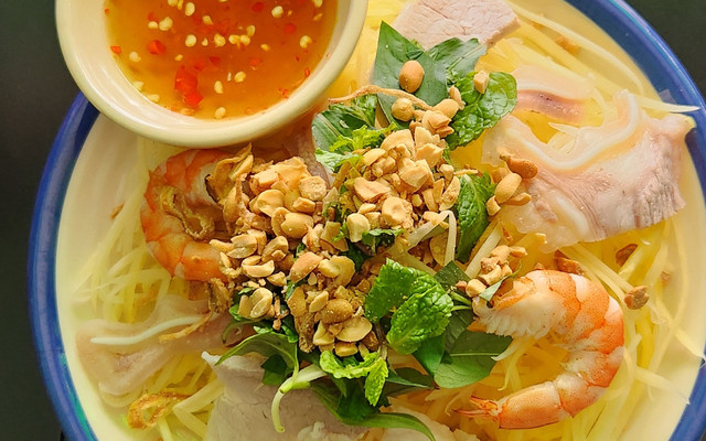 Gỏi Đu Đủ, Gỏi Cuốn & Bún Mắm Nêm - Bé Đủ Cuốn