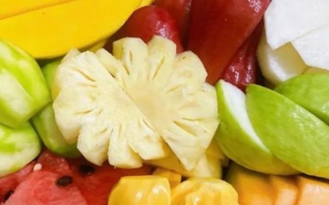 Bòn Bon - Trái Cây Cắt Sẵn & Nước Dừa