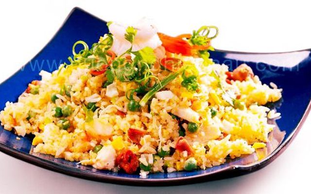 HÀ KÝ CƠM CHIÊN, MÌ XÀO & NUI XÀO