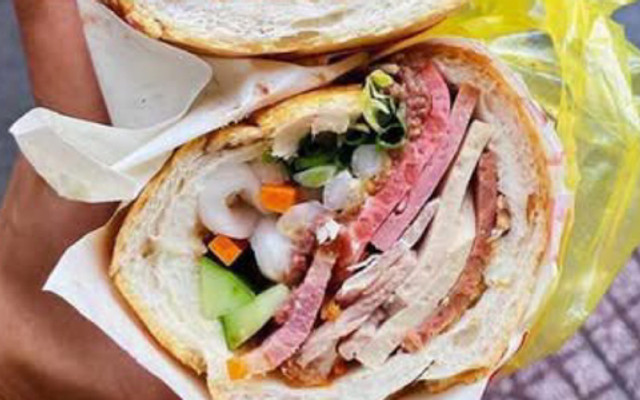 Bánh Mì Ngon - Cô Bình