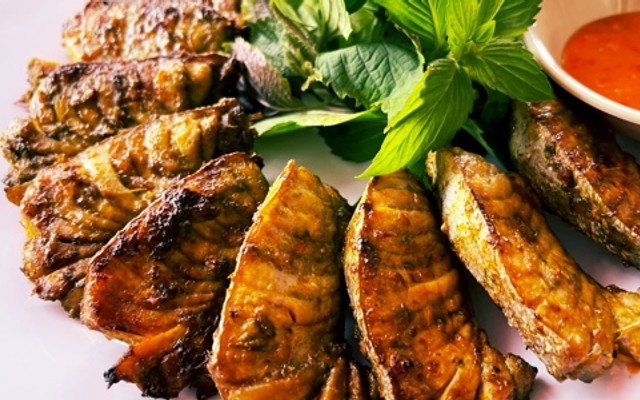 Quán Đế - Hồ Tùng Mậu