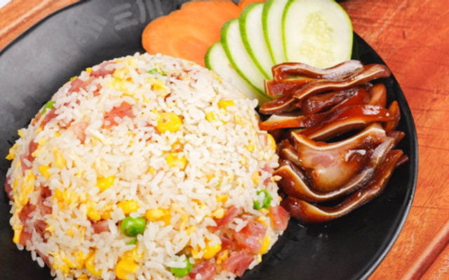 Cơm Chiên Tam Xuyên 三川炒饭 - 375 Vĩnh Khánh