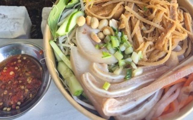 Vạn Phát - Bún Bì Sườn