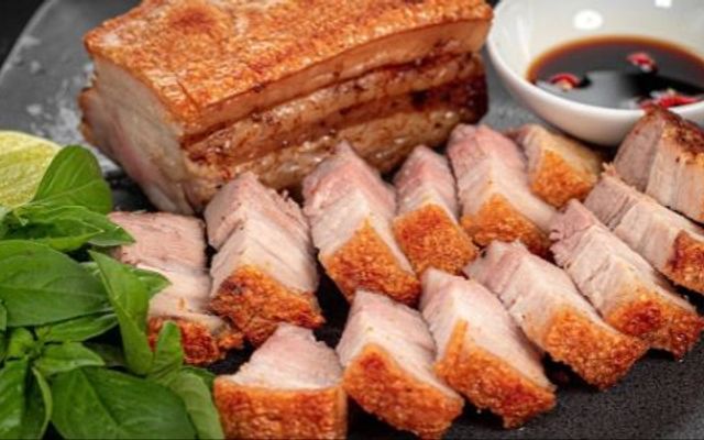 Nhà Hàng Năm Châu - Cơm Rang, Mỳ Xào & Bún Bò Nam Bộ - 90 Láng Hạ
