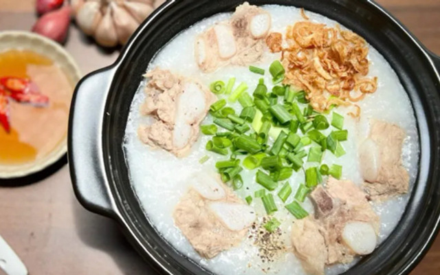 BÉ SU - MÌ TRỘN & CHÁO