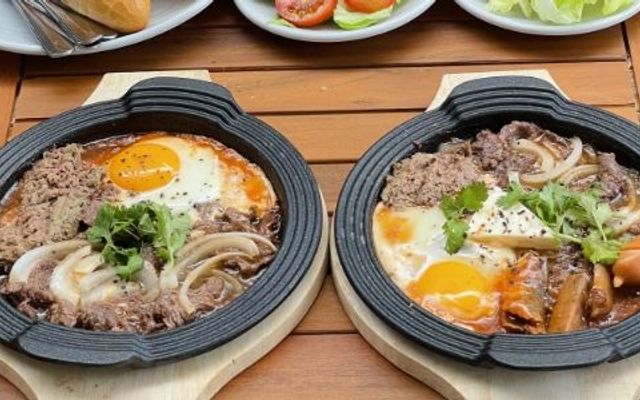 The Steak And Tea House - Bánh Mì Chảo, Bò Kho & Trà Trái Cây - Phạm Hùng