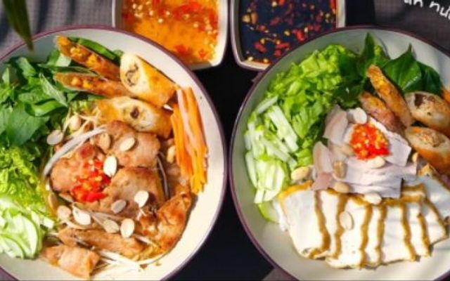 Bún Thịt Xào Cô Bủm - 269 Phan Trung