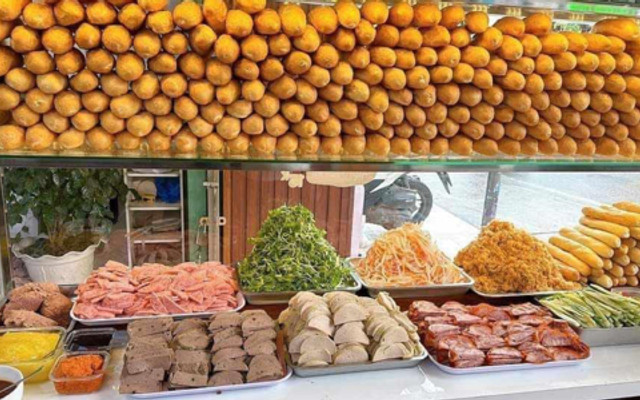 QUÁN CÔ TRẦM - Bánh Mì Sài Gòn -151/750 Kim Giang