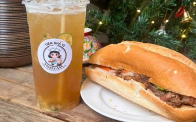 Tiệm Nhà Vi - Bánh Mì Thịt Nướng - Trần Đình Xu