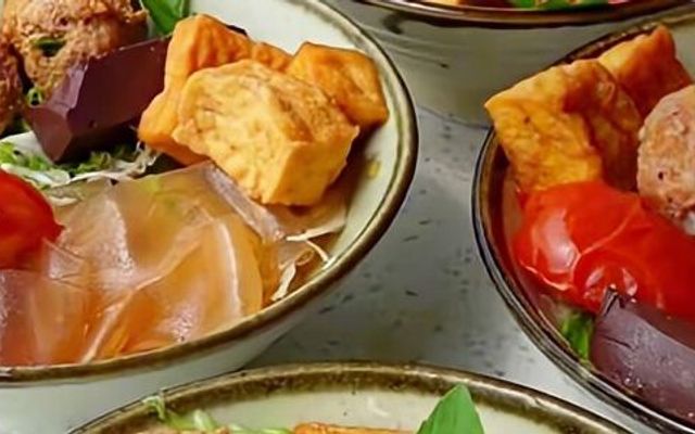 Bún Riêu Tôm & Bánh Đa Cua Anh Ba