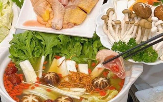 CƠM TẤM SÀI GÒN - LẨU NẤM