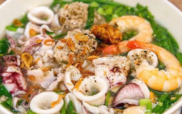 Hủ Tiếu Hải Sản, Mì Trộn & Chân Gà Sốt Thái 79