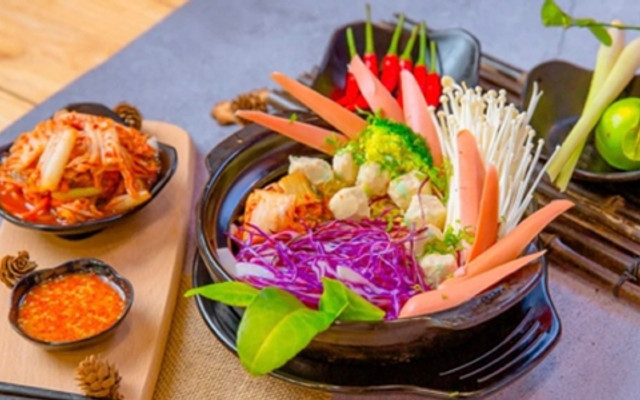 Huỳnh Thư - Mì Cay & Lẩu Thái - Quốc Lộ 13