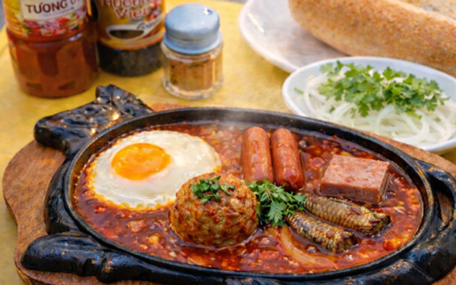 Ba Phương - Bánh Mì & Xôi Gà