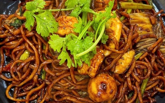 Long Ký - Cơm Chiên Phủ Trứng & Hủ Tiếu Mì Xào