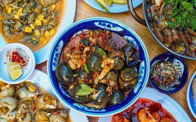 Ốc Cay Hà Nội - 82 Lê Đình Lý