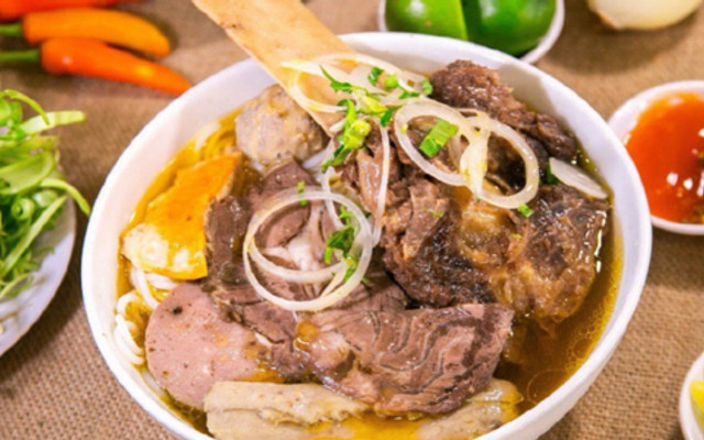 Bún Bò & Mỳ Quảng Gà - Trà My