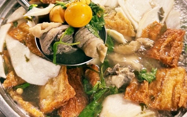 Hùng - Lẩu Gà Lá É & Hủ Tiếu Xào