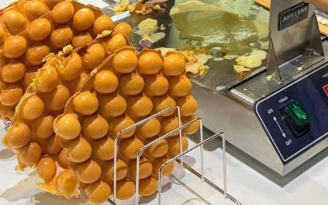 Tiệm Bánh Núp Hẻm - Đông Hưng Thuận 17