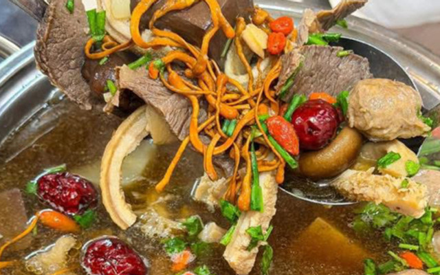 Quán Lẩu Bò Tiềm - Mì Gà Ác Tiềm & Mì Vịt Tiềm