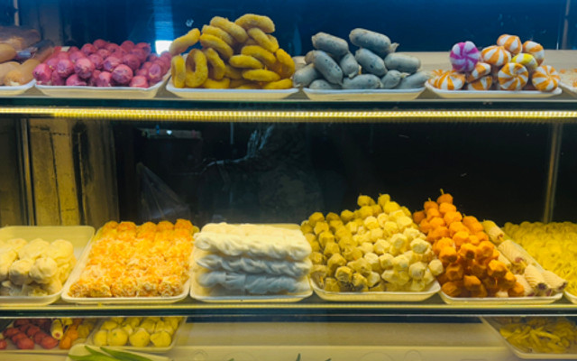 Cô Huyền - Cá Viên Chiên & Ăn Vặt