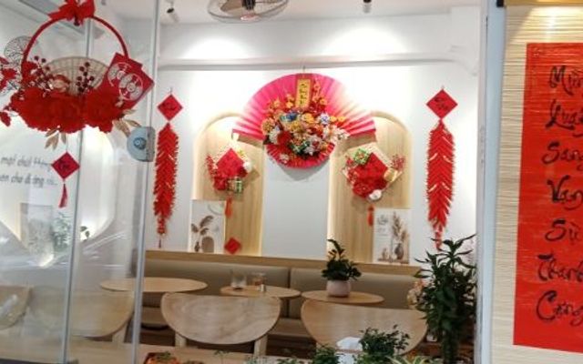 Bản Giốc Tea & Coffee - Hàng Chuối