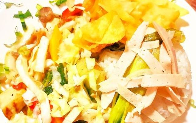 Bảo Ngân Ngon Quán - Chay Và Mặn - Mì, Miến & Cơm Chiên - Đầm Sen